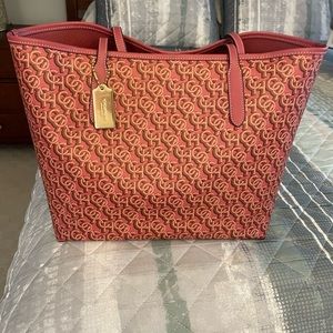 Coach Newer Logo Tote